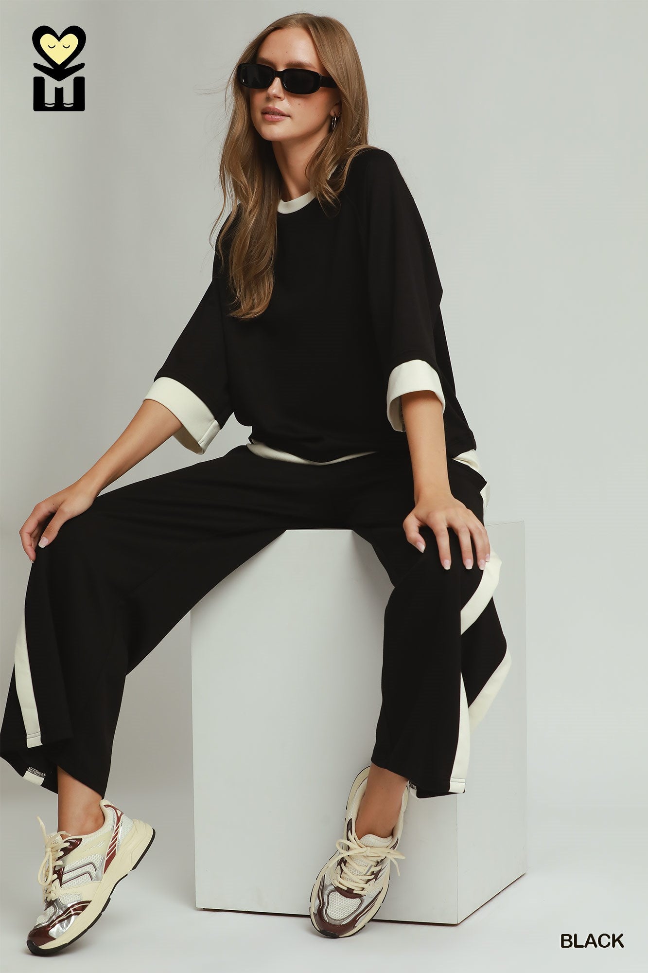 Black Colorblock Set With  Side Stripe Pants and Matching Top